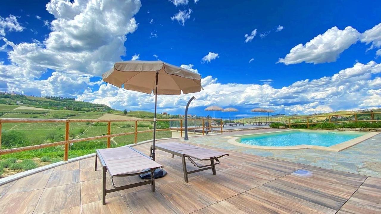 Hotel Le Cornici - Cascina Di Charme Diano dʼAlba Exterior foto